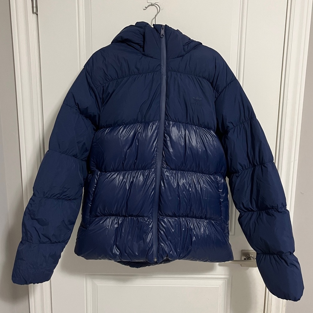 NWT - Adidas Men’s Adicolor Down Regen Hooded Puffer Jacket - Size L